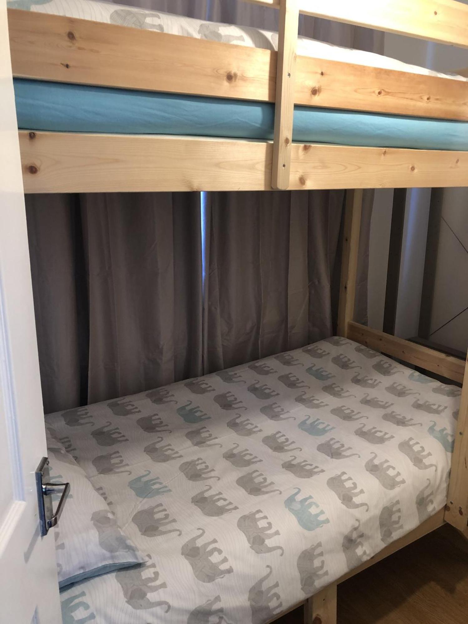 הית'רו Apple House Guesthouse Heathrow Airport חדר תמונה