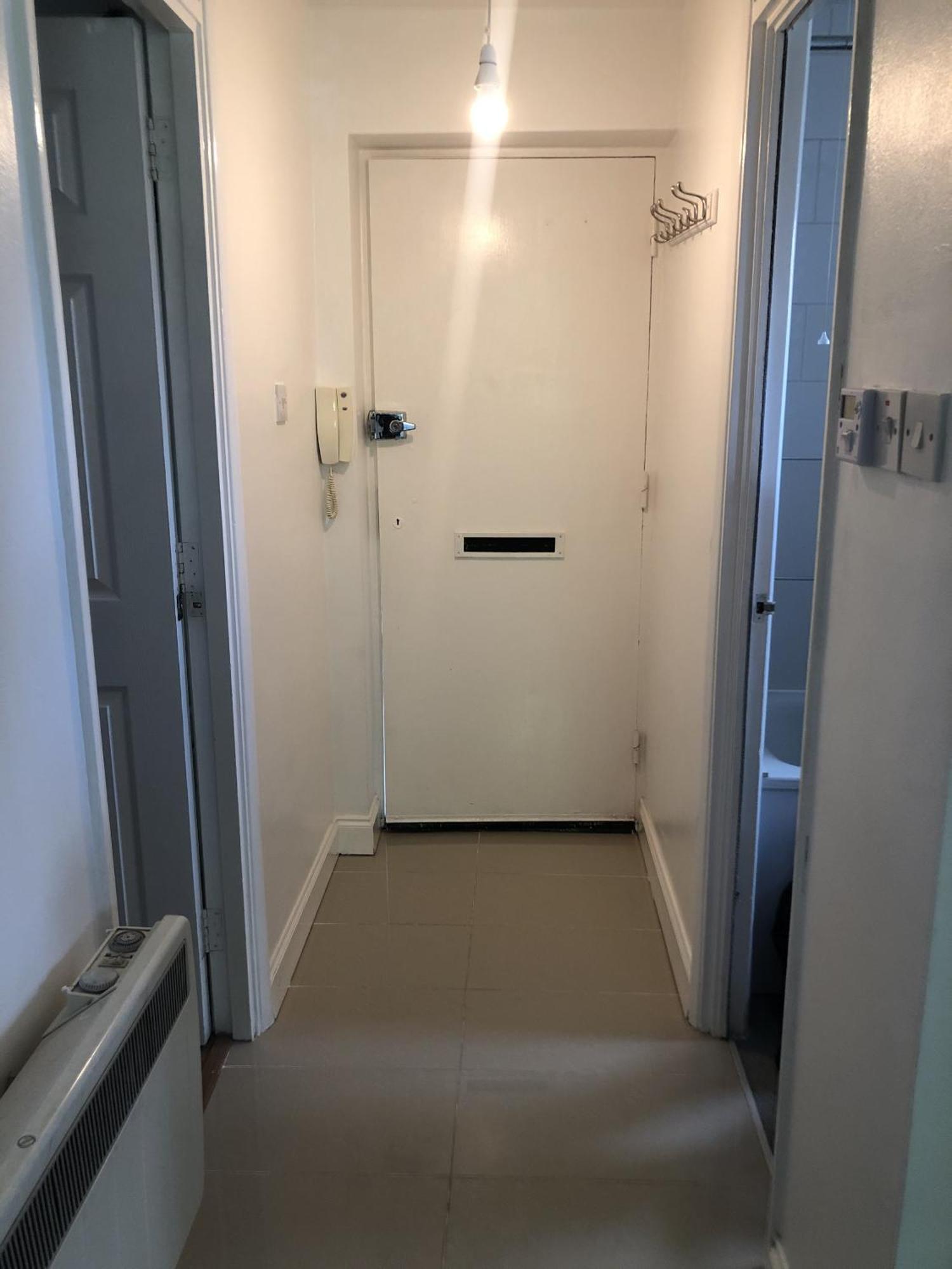 הית'רו Apple House Guesthouse Heathrow Airport חדר תמונה